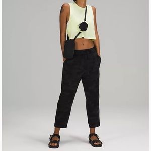 Lululemon Modular Phone Cross body bag